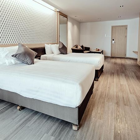 בנגקוק Three Sukhumvit Hotel - Sha Plus Certified מראה חיצוני תמונה